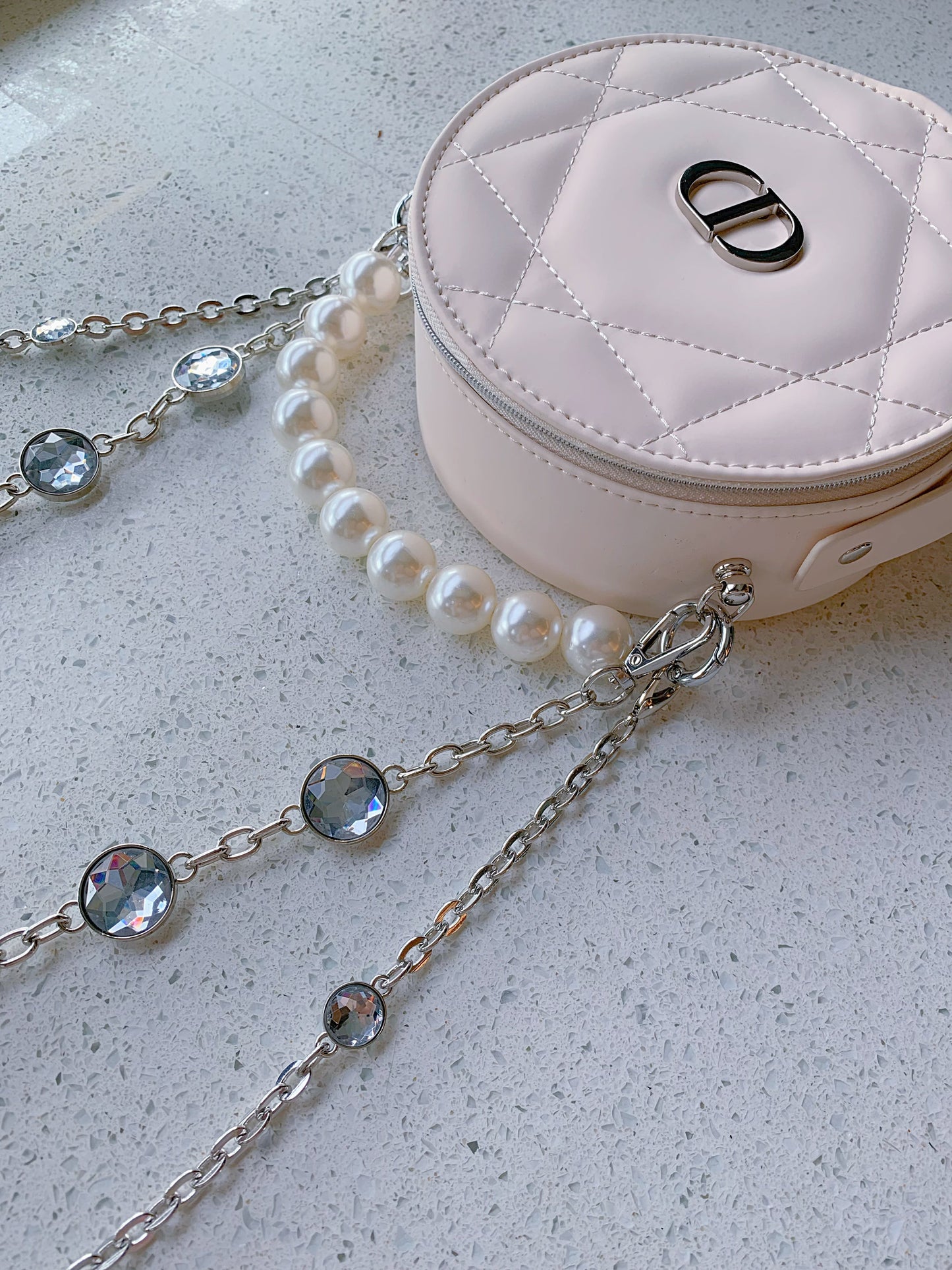 DIY Round Makeup Bag