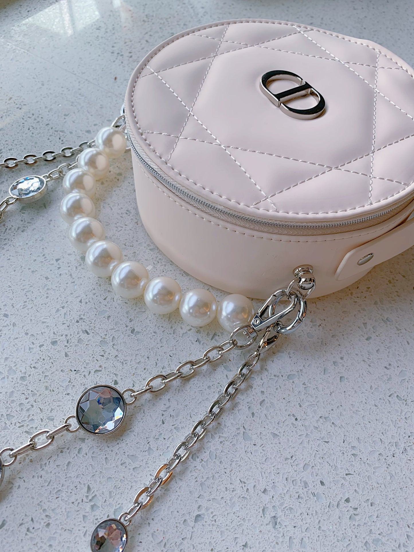 DIY Round Makeup Bag